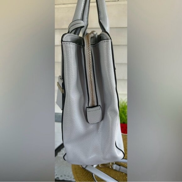 Gray Faux Leather Tote Handbag With Dual Handles & Gold Zipper Closure - Picture 9 of 12